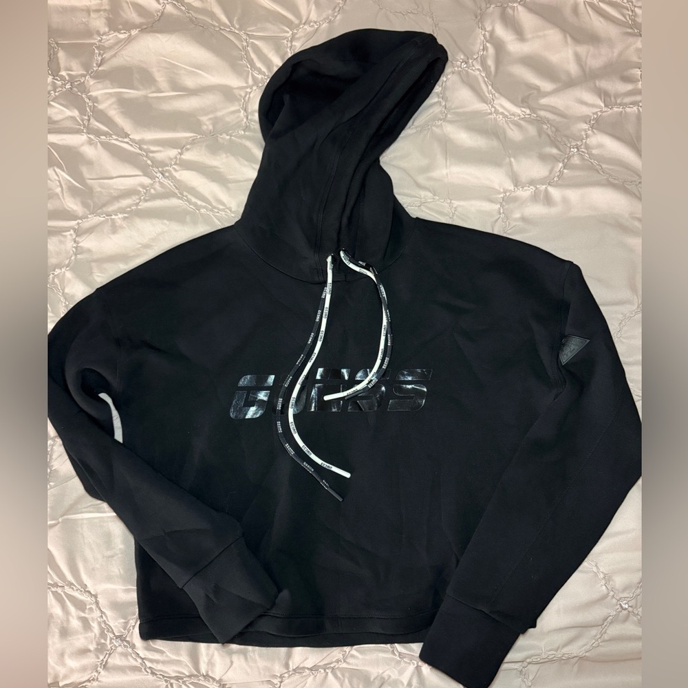 GUESS Cropped Hoodie With Colored cords